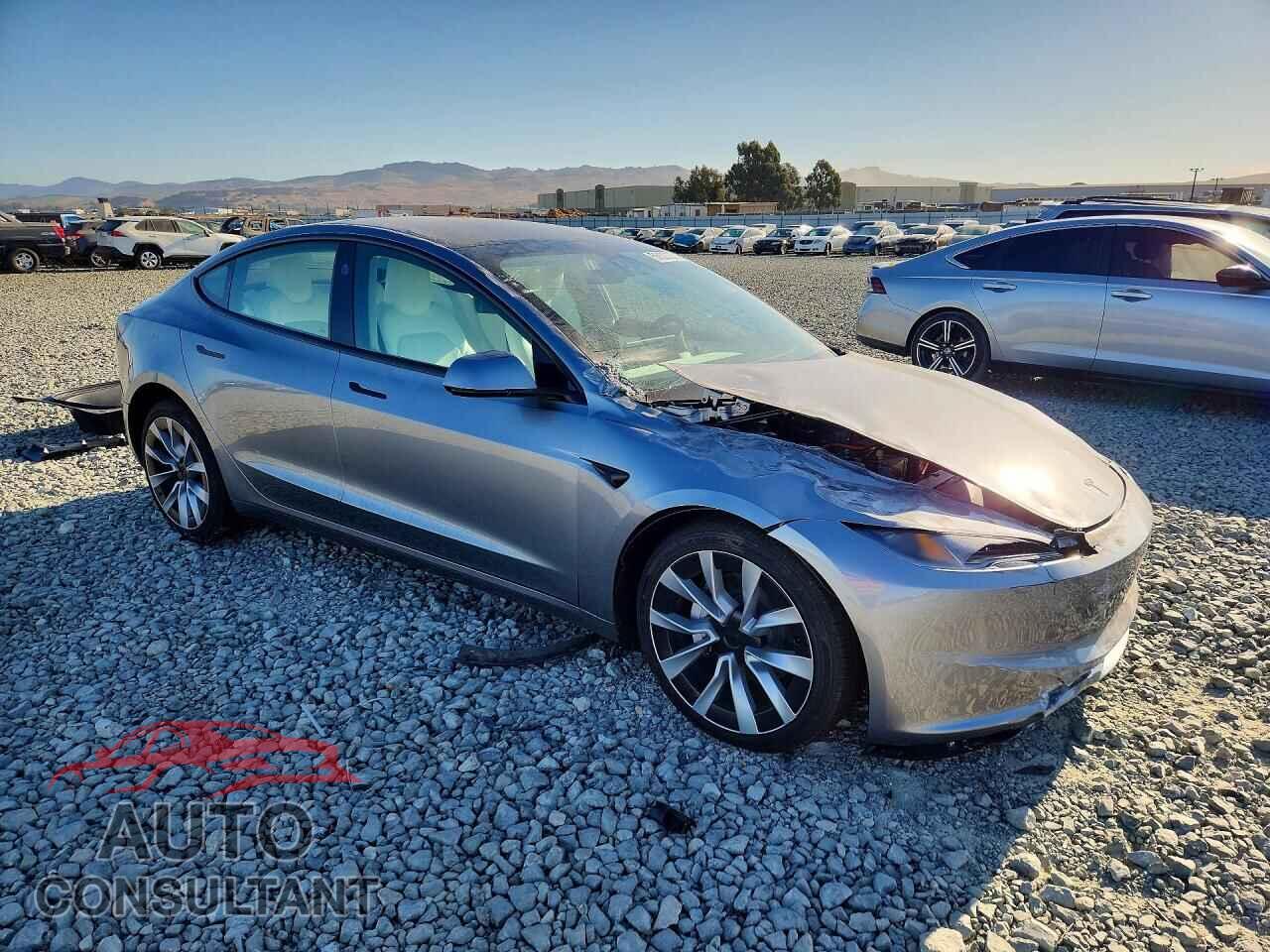 TESLA MODEL 3 2026 - 5YJ3E1EB5TF193735