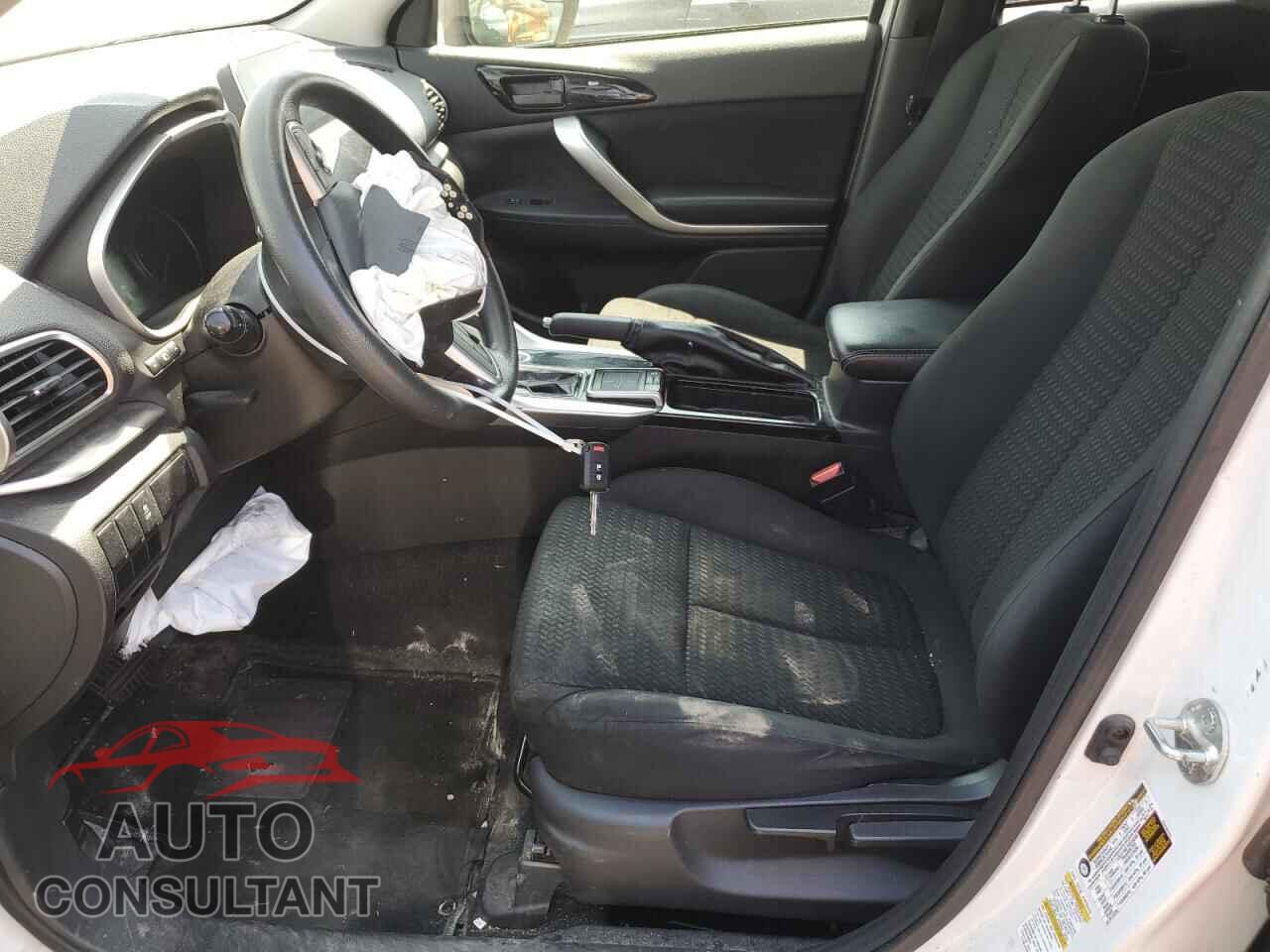 MITSUBISHI ECLIPSE 2019 - JA4AT3AA7KZ604660