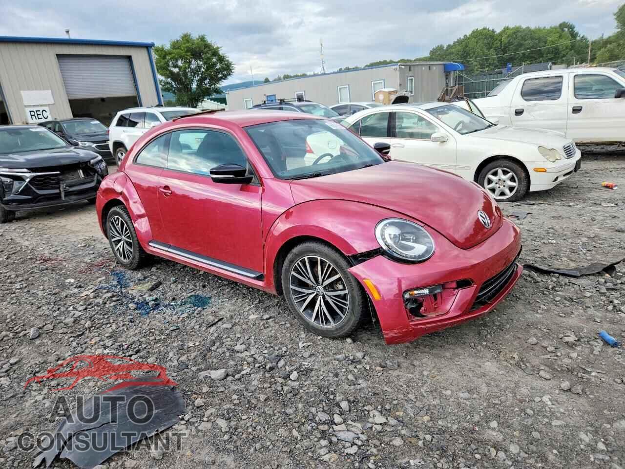 VOLKSWAGEN BEETLE 2017 - 3VWF17AT7HM604434
