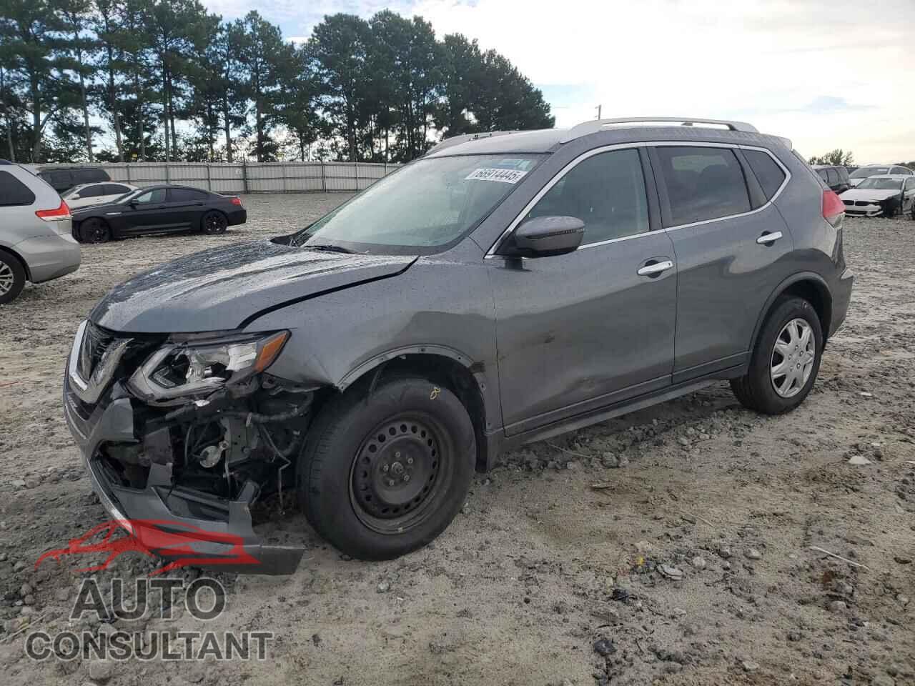 NISSAN ROGUE 2017 - KNMAT2MV5HP589501