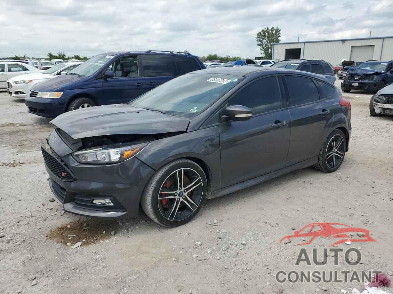 FORD FOCUS 2018 - 1FADP3L9XJL230174