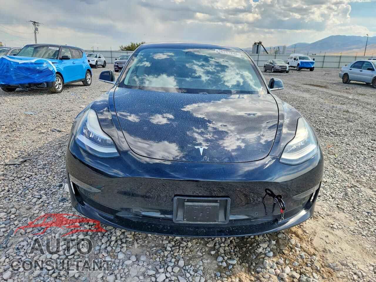 TESLA MODEL 3 2018 - 5YJ3E1EA1JF176435