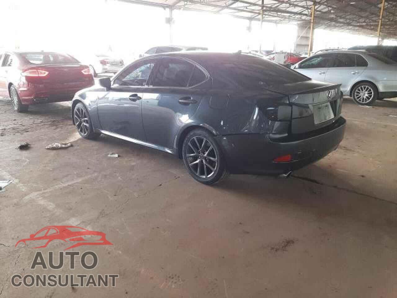 LEXUS IS 2011 - JTHBF5C29B5141431