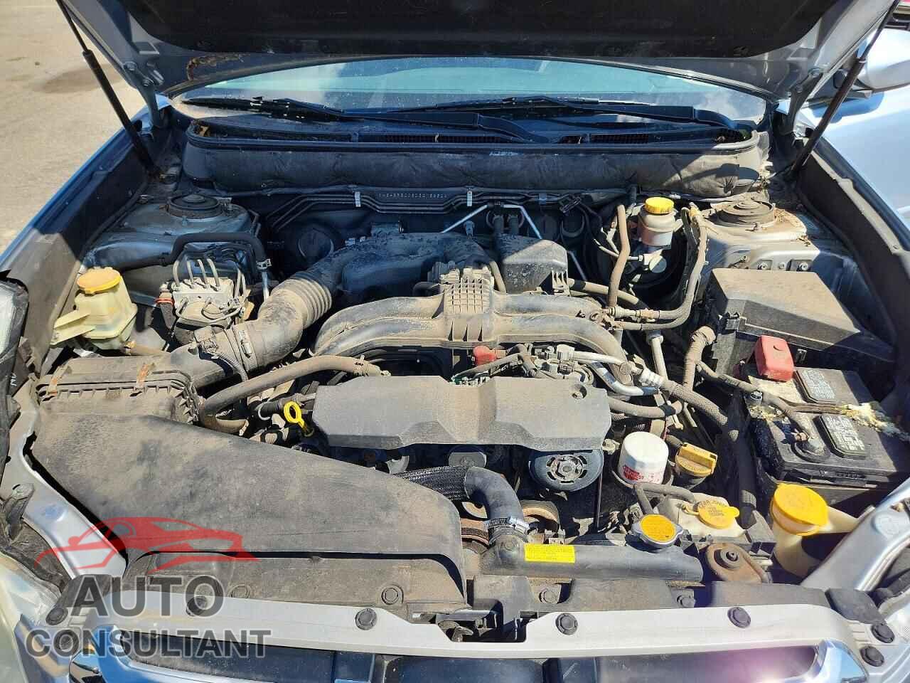 SUBARU OUTBACK 2013 - 4S4BRBCC8D3275650
