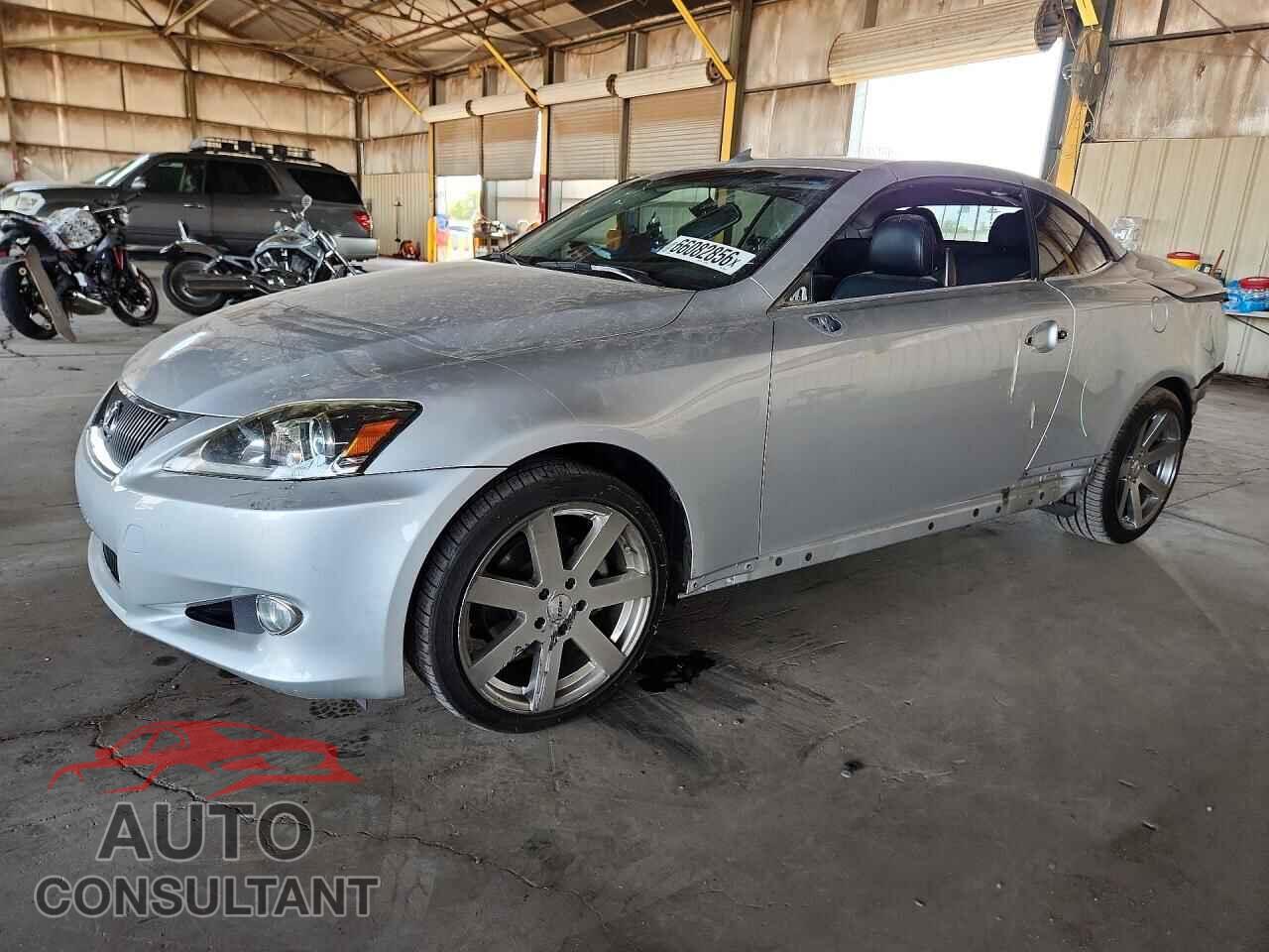 LEXUS IS 2011 - JTHFF2C2XB2518236