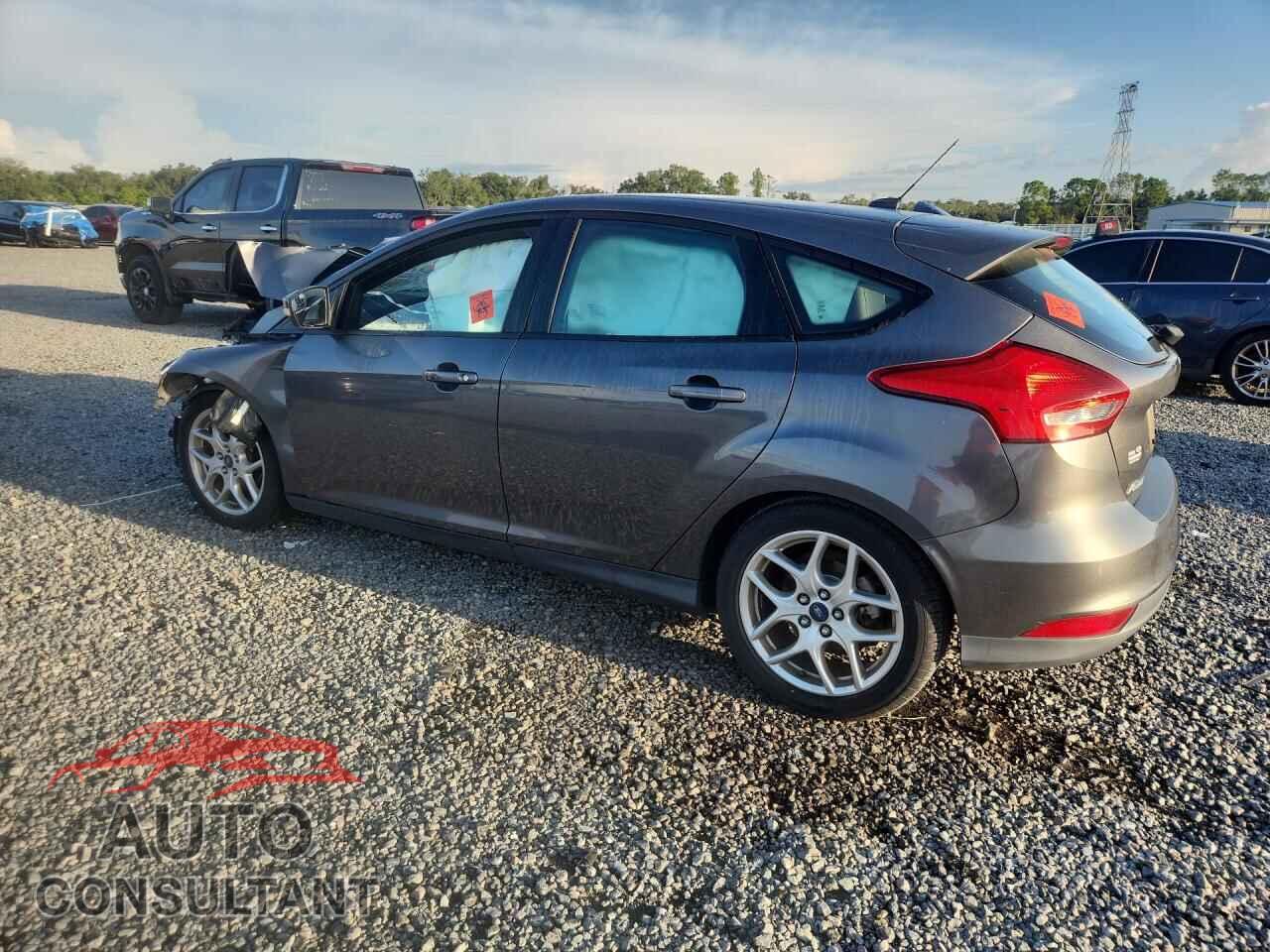 FORD FOCUS 2015 - 1FADP3K29FL267728