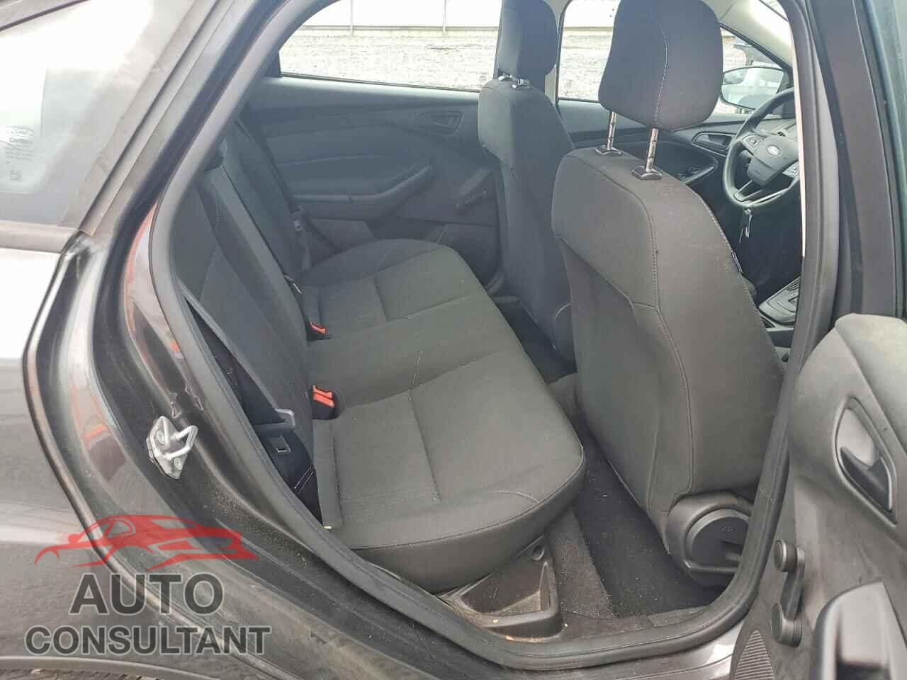 FORD FOCUS 2016 - 1FADP3E27GL331052