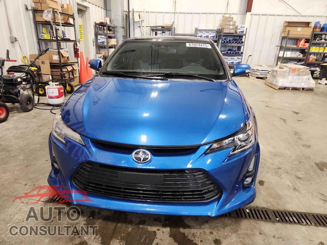 TOYOTA SCION 2015 - JTKJF5C77FJ005393