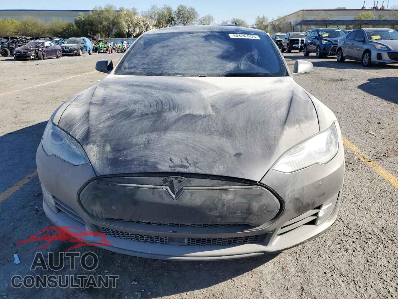 TESLA MODEL S 2016 - 5YJSA1E4XGF121864