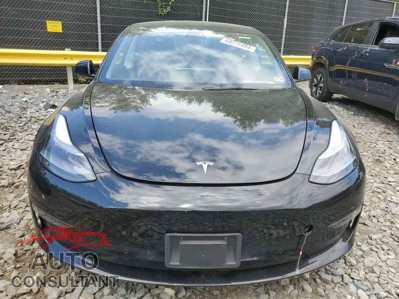 TESLA MODEL 3 2022 - 5YJ3E1EA9NF355621