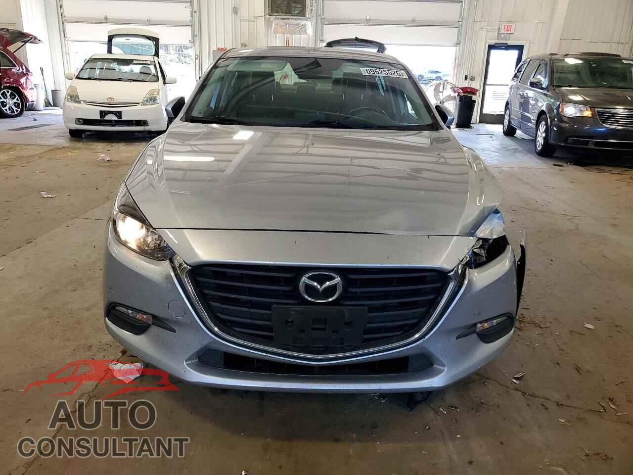 MAZDA 3 2017 - 3MZBN1V71HM122913