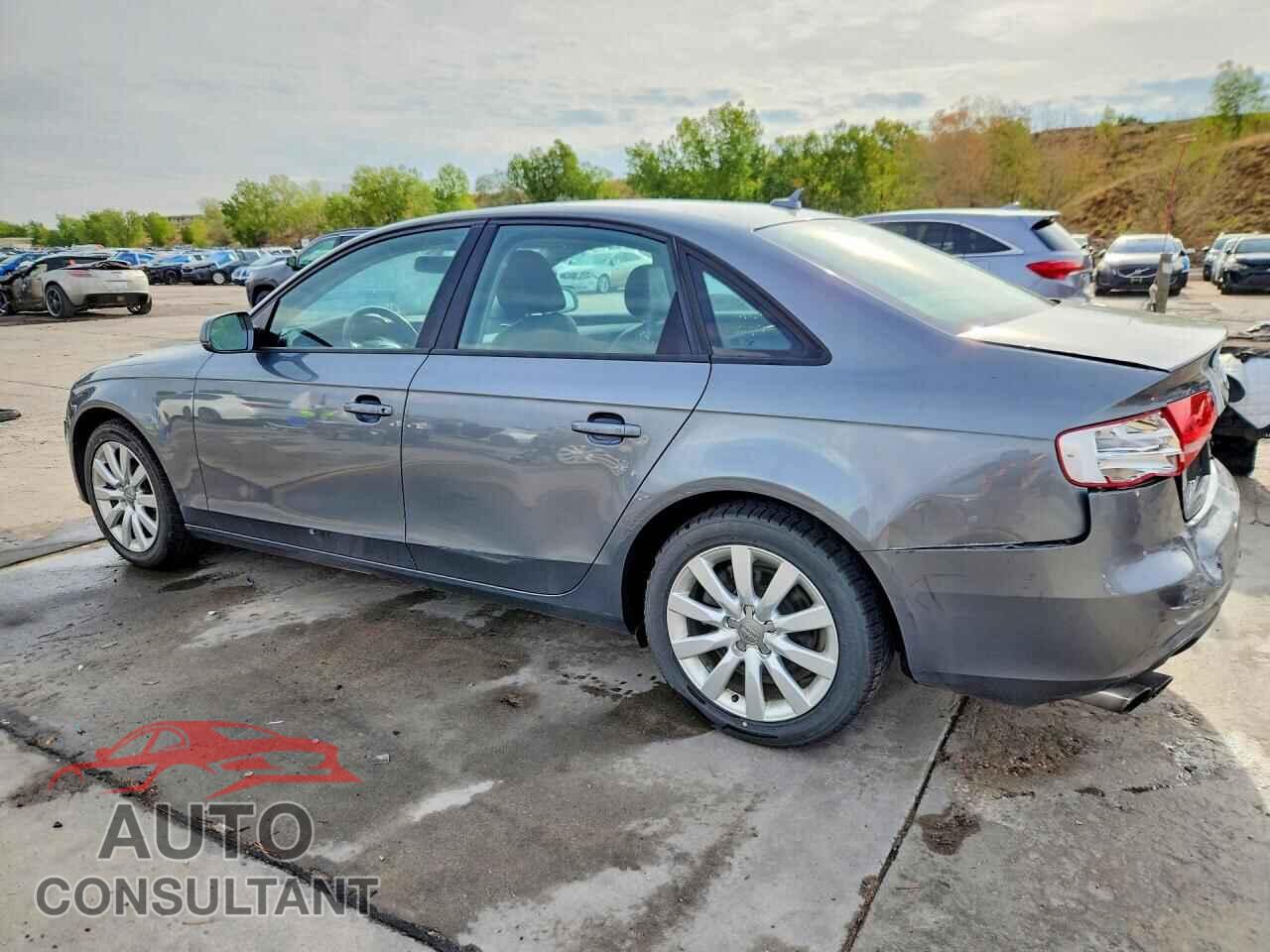 AUDI A4 2013 - WAUBFAFL0DN009043