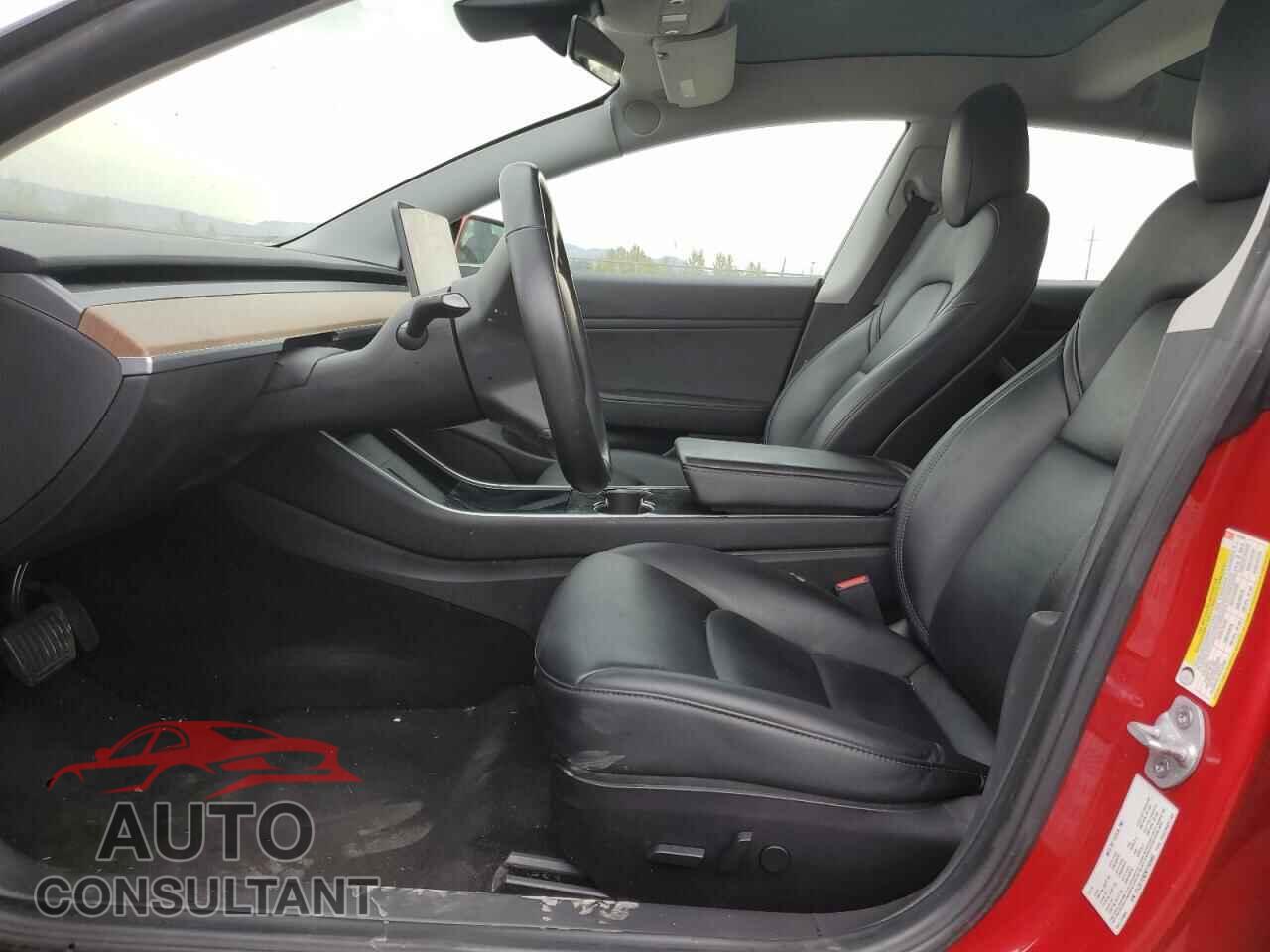 TESLA MODEL 3 2019 - 5YJ3E1EB2KF193948