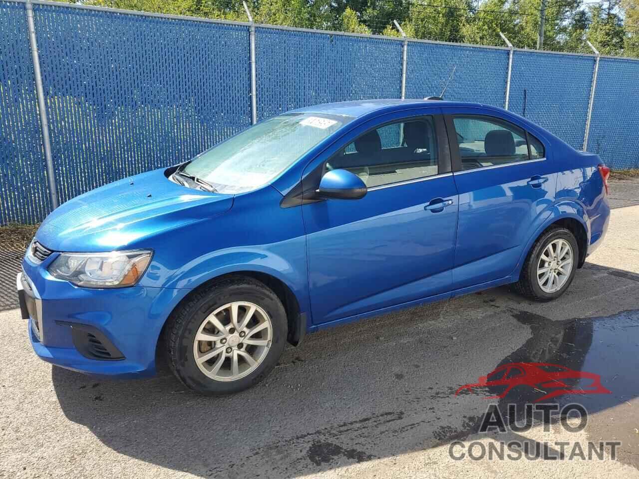CHEVROLET SONIC 2018 - 1G1JD5SH1J4104024