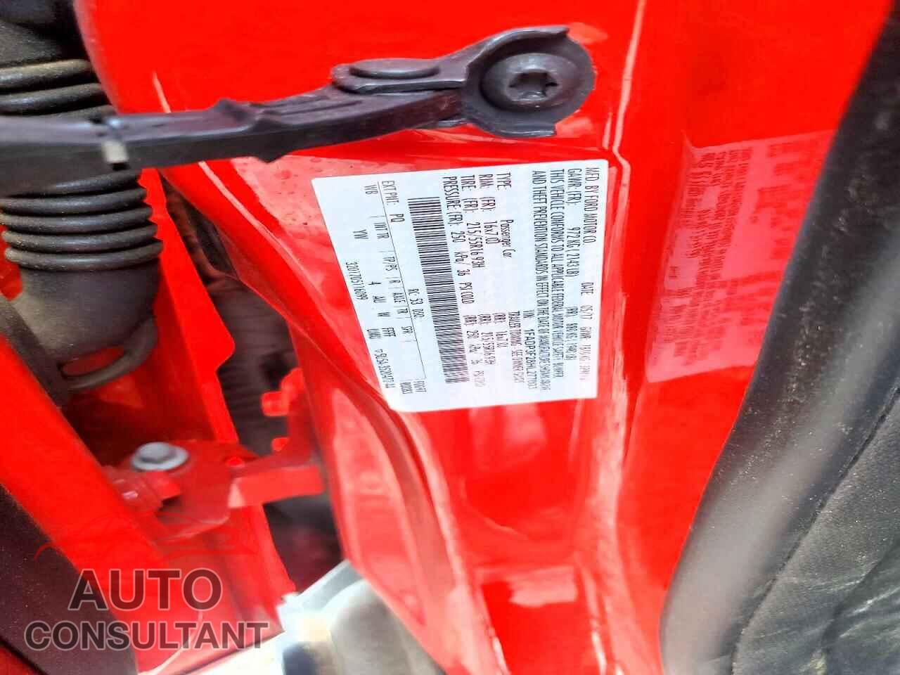 FORD FOCUS 2017 - 1FADP3F28HL277003