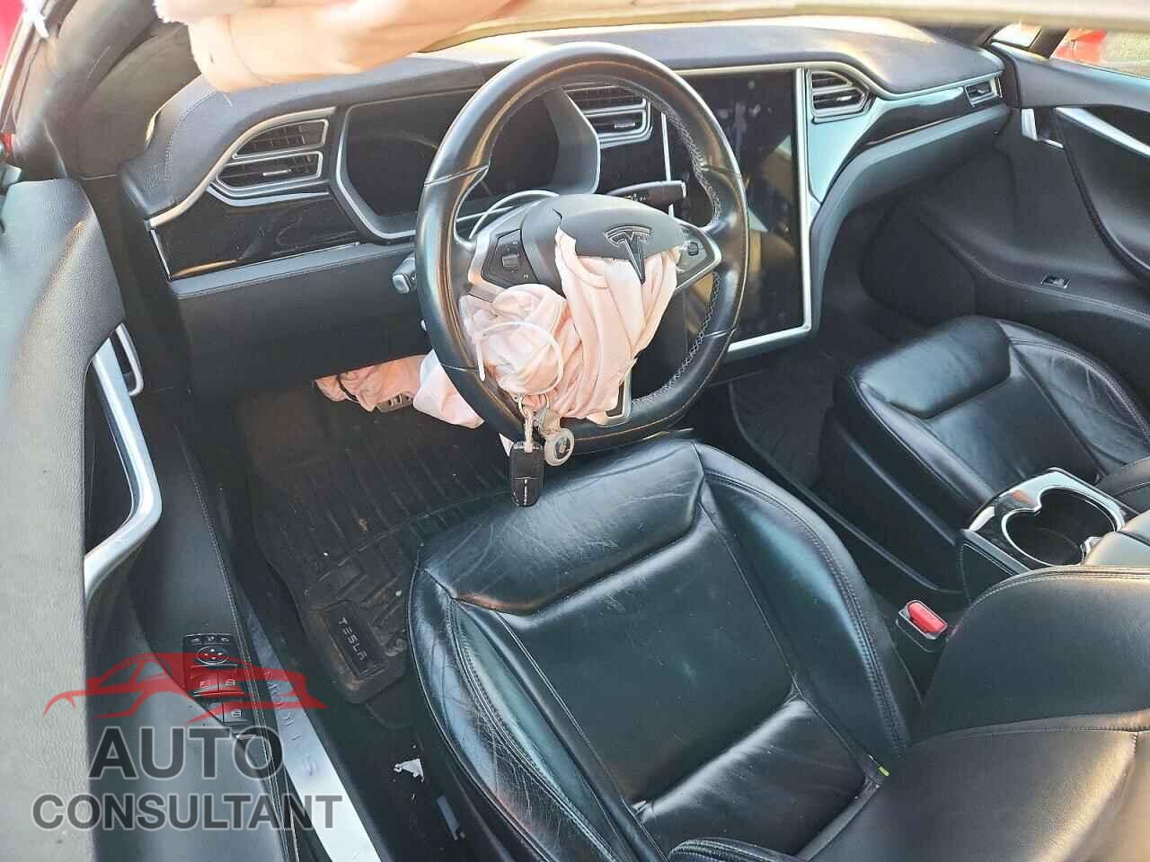 TESLA MODEL S 2014 - 5YJSA1H25EFP64100