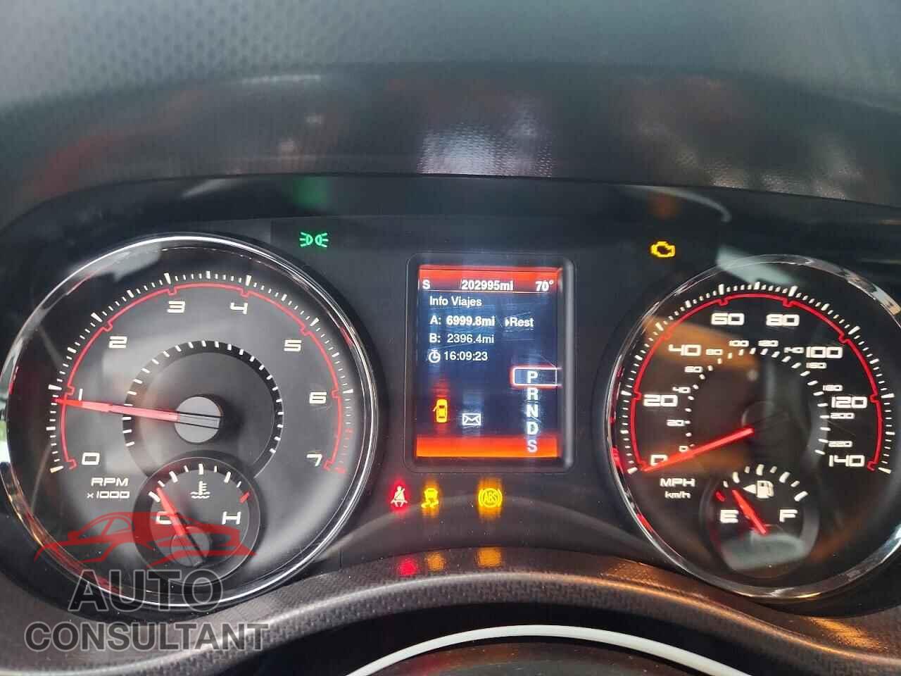 DODGE CHARGER 2013 - 2C3CDXHG0DH574440
