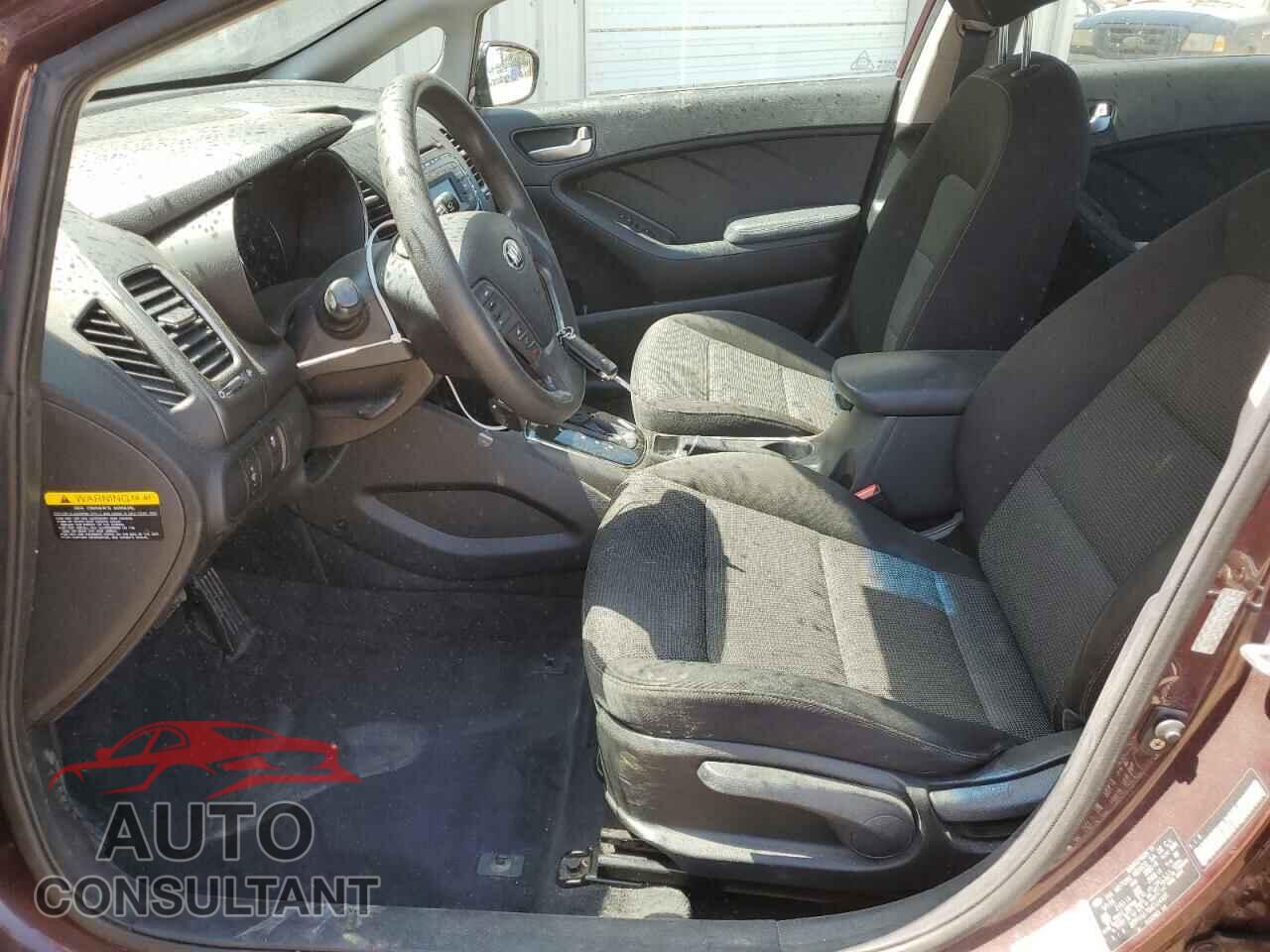 KIA FORTE 2017 - 3KPFK4A70HE024986