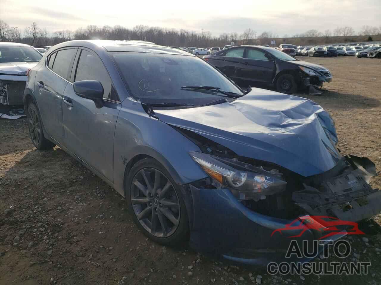 MAZDA 3 2018 - 3MZBN1L34JM273542