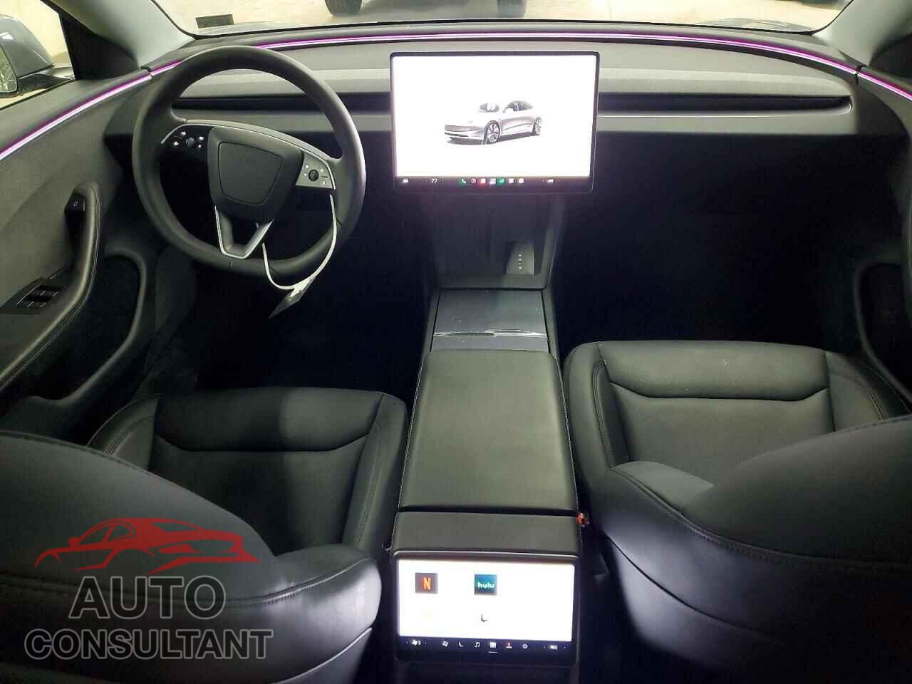 TESLA MODEL 3 2025 - 5YJ3E1EA4SF996512
