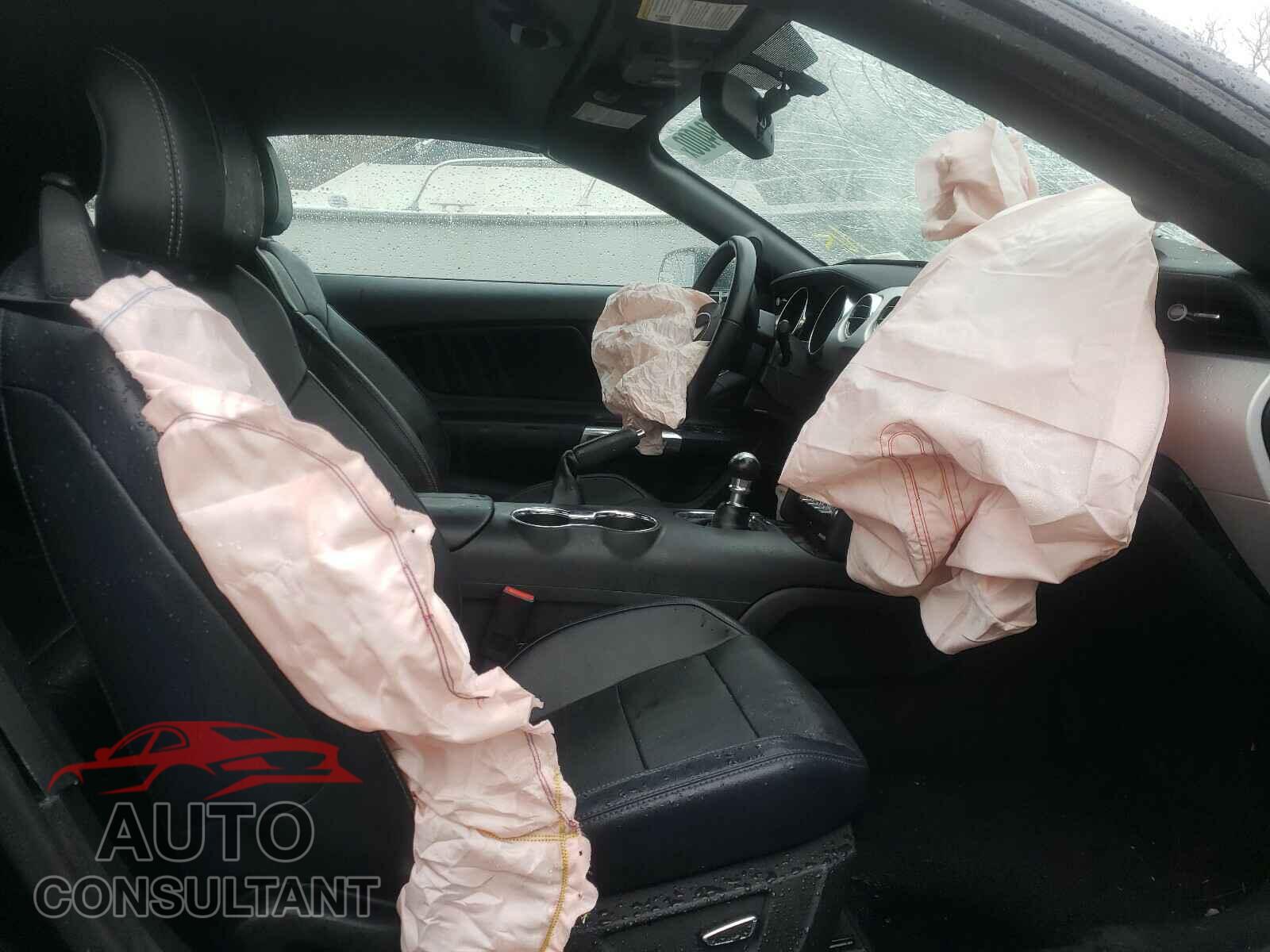 FORD MUSTANG 2016 - 1FATP8UH8G5325635