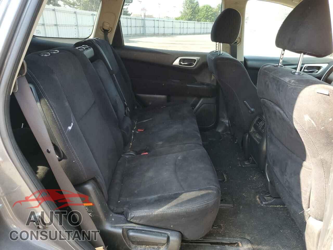 NISSAN PATHFINDER 2015 - 5N1AR2MM7FC660140