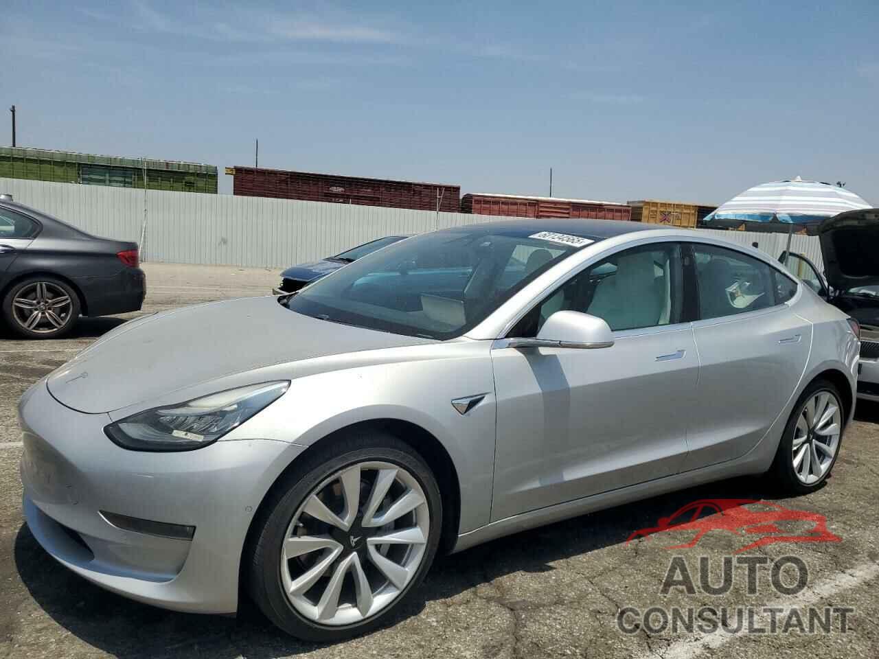 TESLA MODEL 3 2018 - 5YJ3E1EB8JF100574