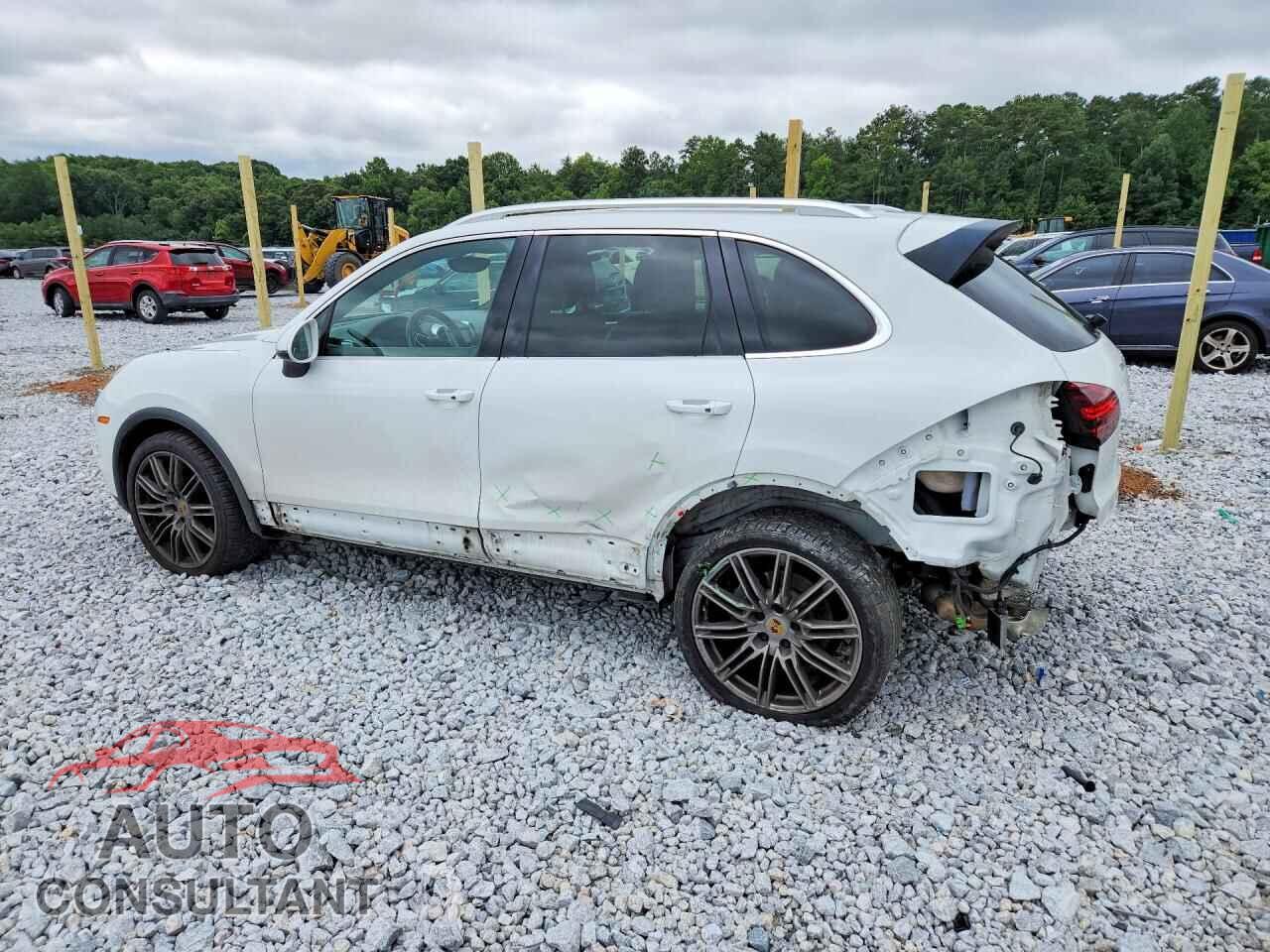 PORSCHE CAYENNE 2016 - WP1AA2A28GKA36027