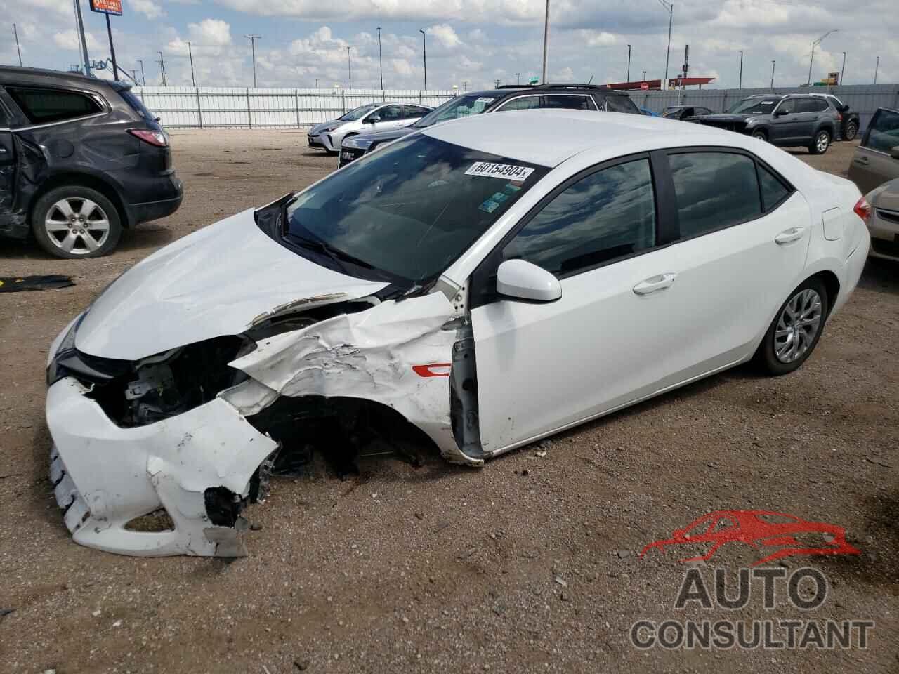 TOYOTA COROLLA 2018 - 5YFBURHE3JP748637