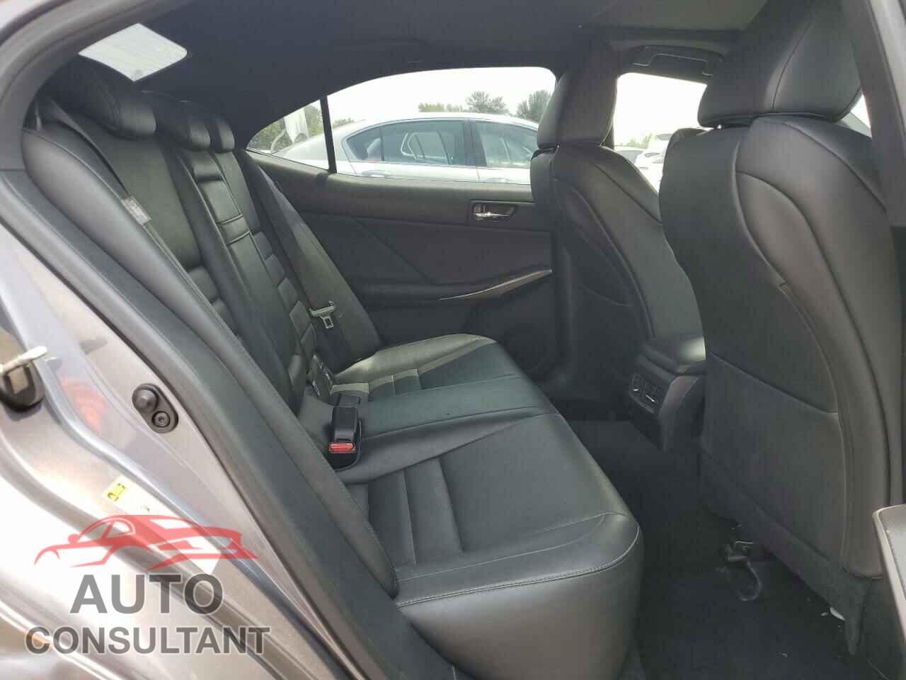 LEXUS IS 2015 - JTHCF1D21F5020586