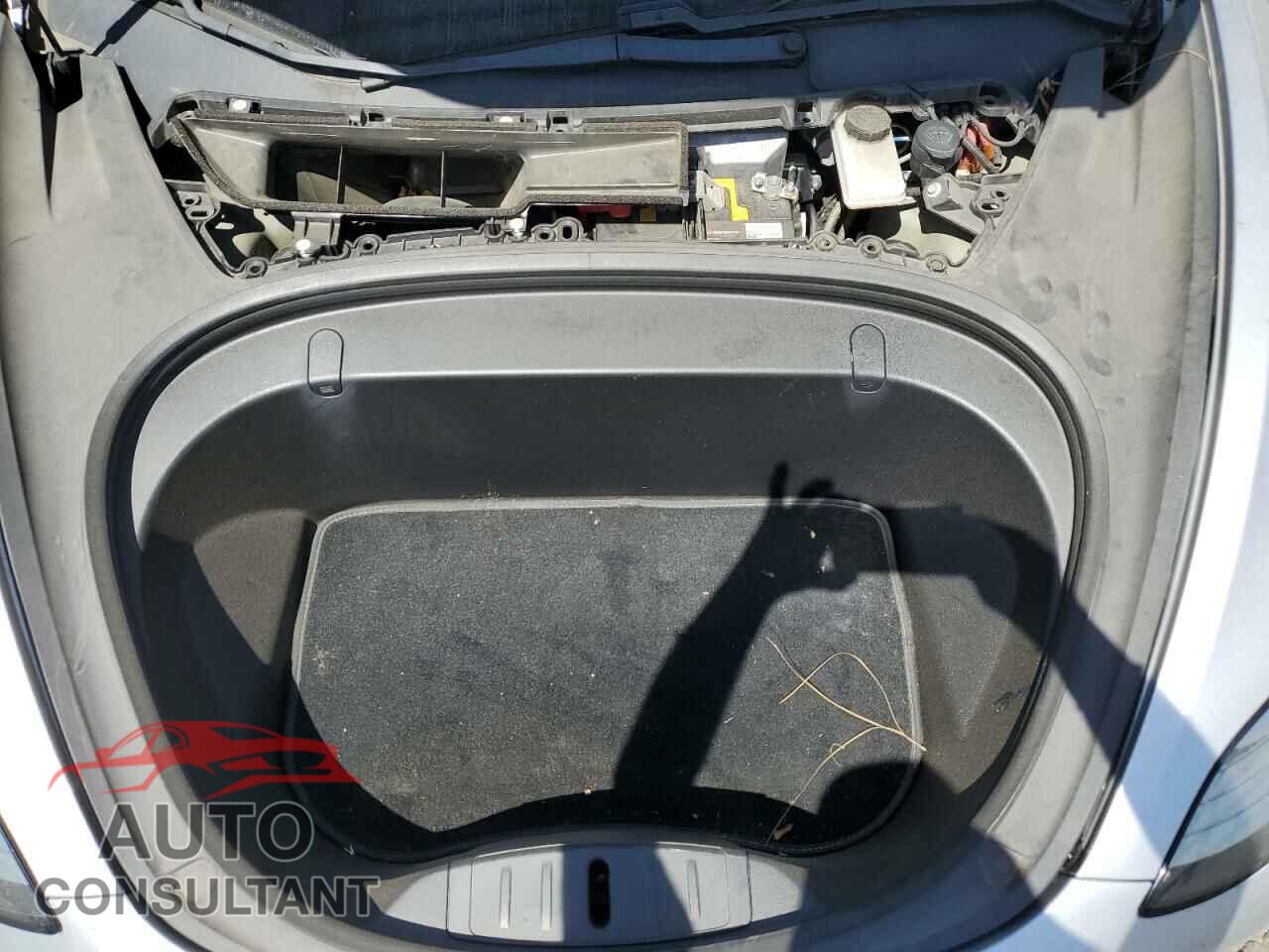 TESLA MODEL 3 2018 - 5YJ3E1EA7JF014289