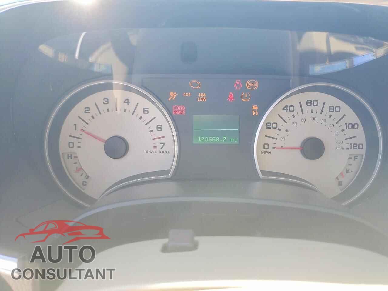 FORD EXPLORER 2010 - 1FMEU7EE8AUA67071