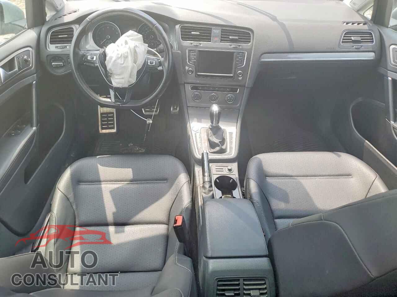 VOLKSWAGEN GOLF 2017 - 3VWH17AU8HM507230