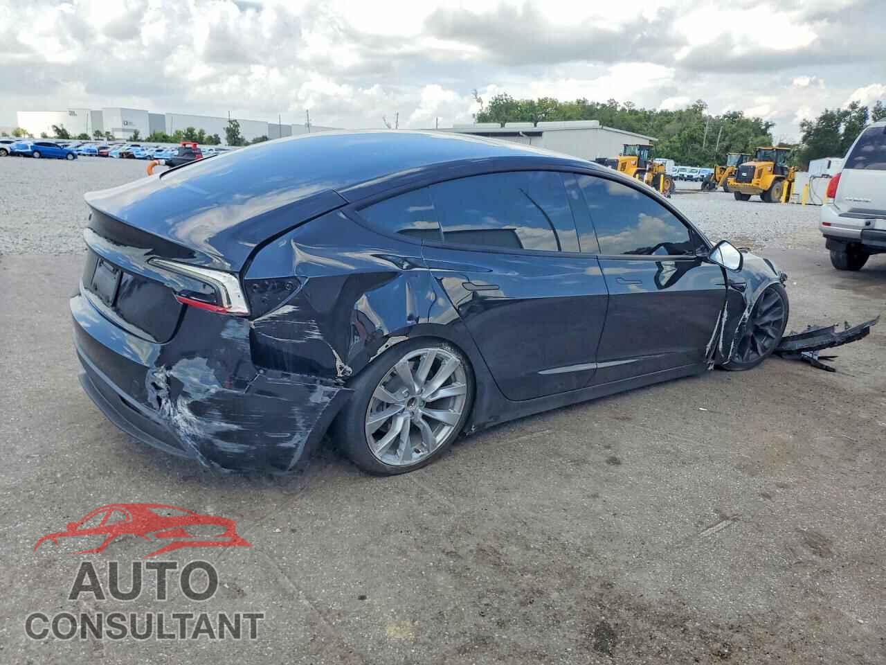 TESLA MODEL 3 2024 - 5YJ3E1EA4RF735407