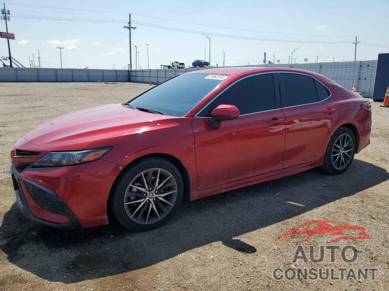 TOYOTA CAMRY 2021 - 4T1G11AKXMU442554