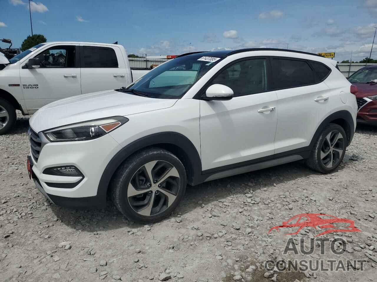 HYUNDAI TUCSON 2018 - KM8J33A29JU703180