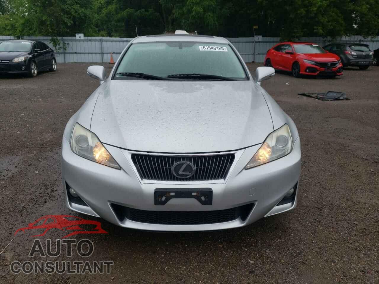 LEXUS IS 2011 - JTHCF5C29B5045464