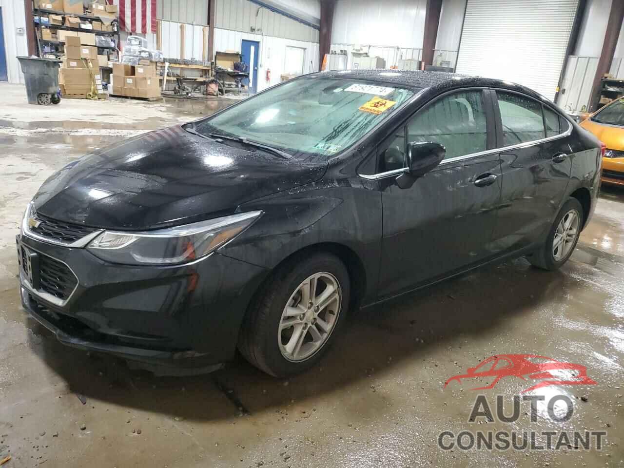 CHEVROLET CRUZE 2018 - 1G1BE5SM4J7147916