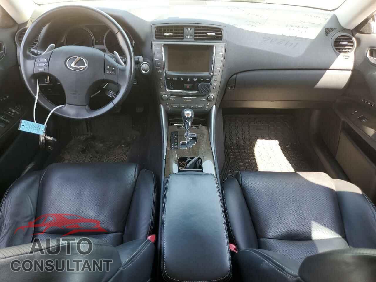 LEXUS IS 2010 - JTHCF5C26A5038325