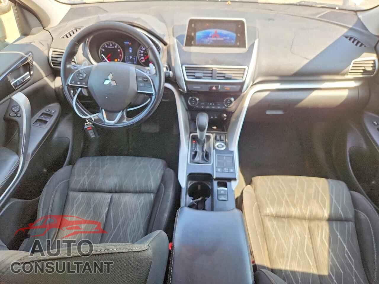 MITSUBISHI ECLIPSE 2018 - JA4AT4AA4JZ608198