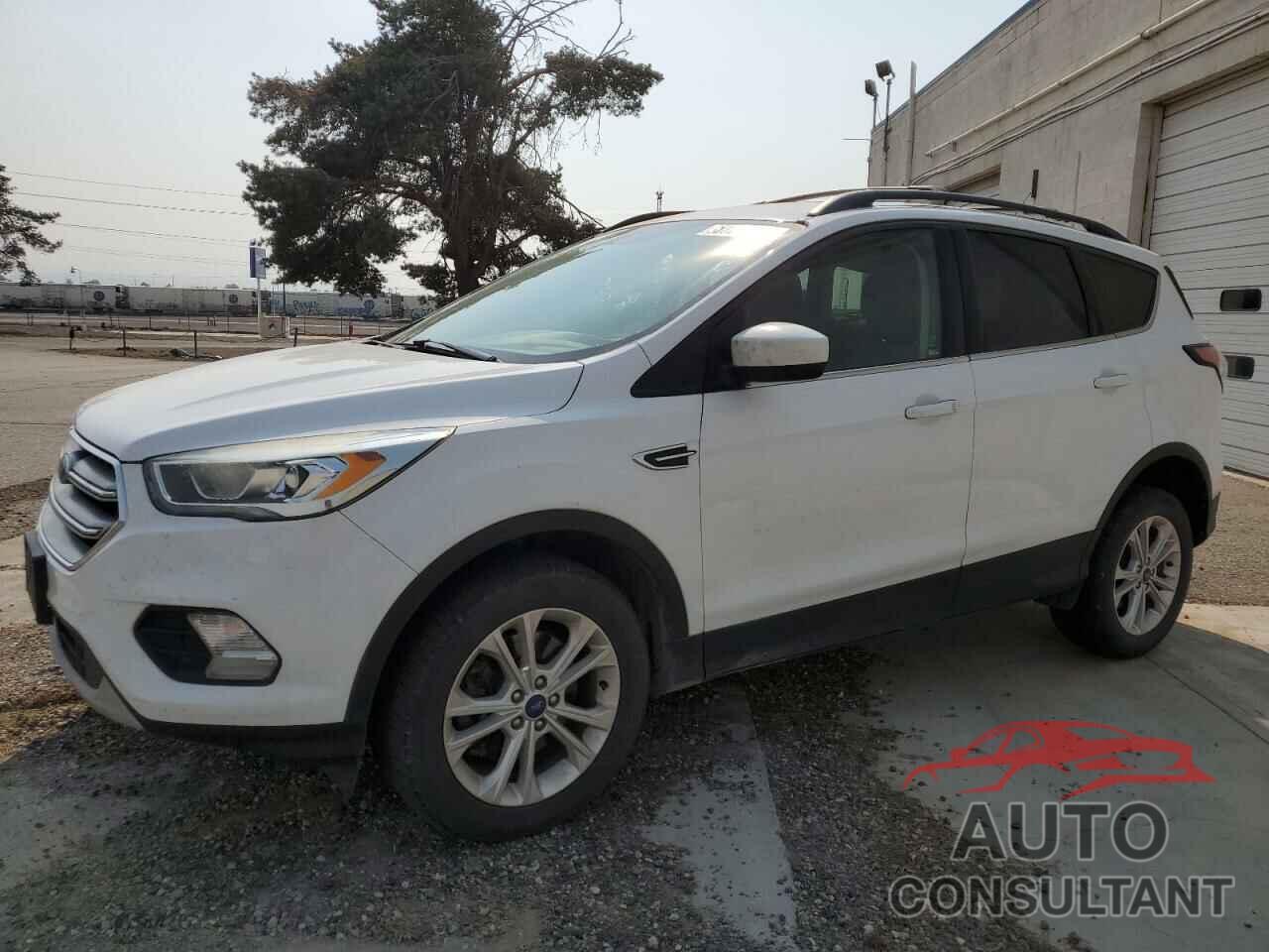 FORD ESCAPE 2017 - 1FMCU9GD5HUE55988