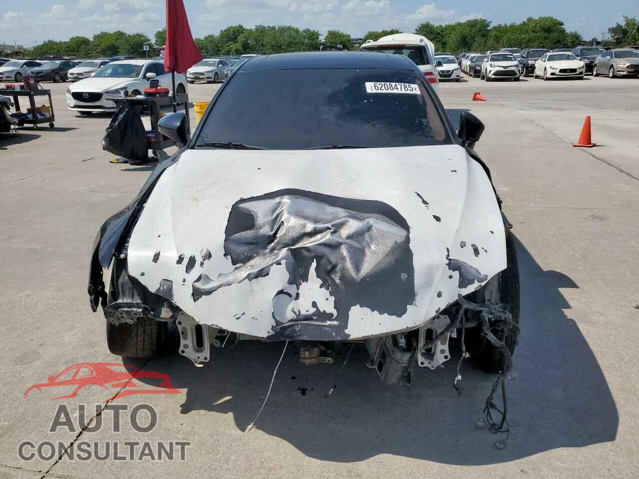 LEXUS IS 2015 - JTHBF1D27F5073224