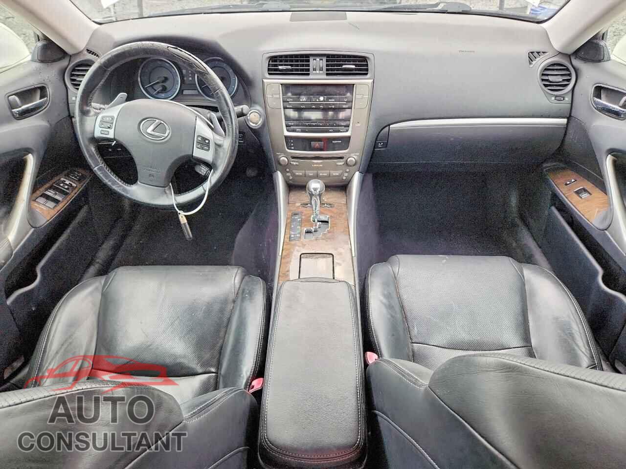 LEXUS IS 2011 - JTHCF5C25B5046997