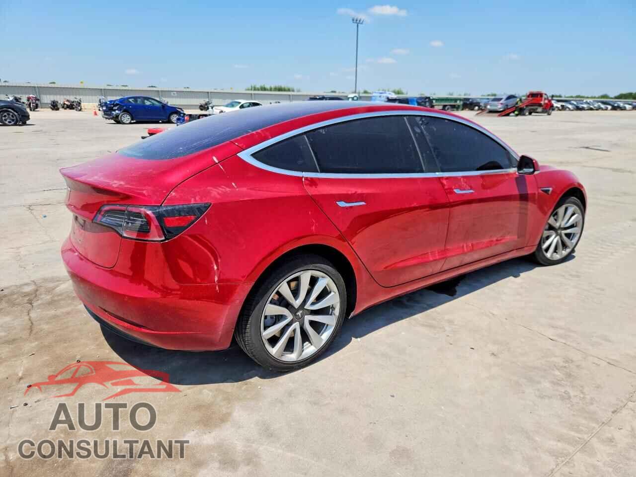 TESLA MODEL 3 2018 - 5YJ3E1EA5JF015439