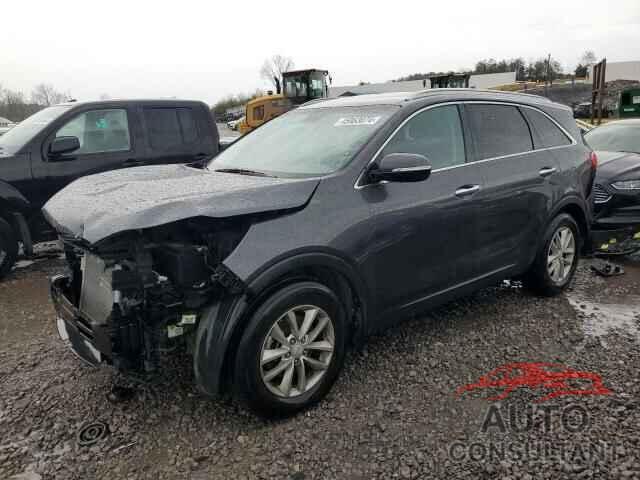 KIA SORENTO 2017 - 5XYPG4A32HG208204