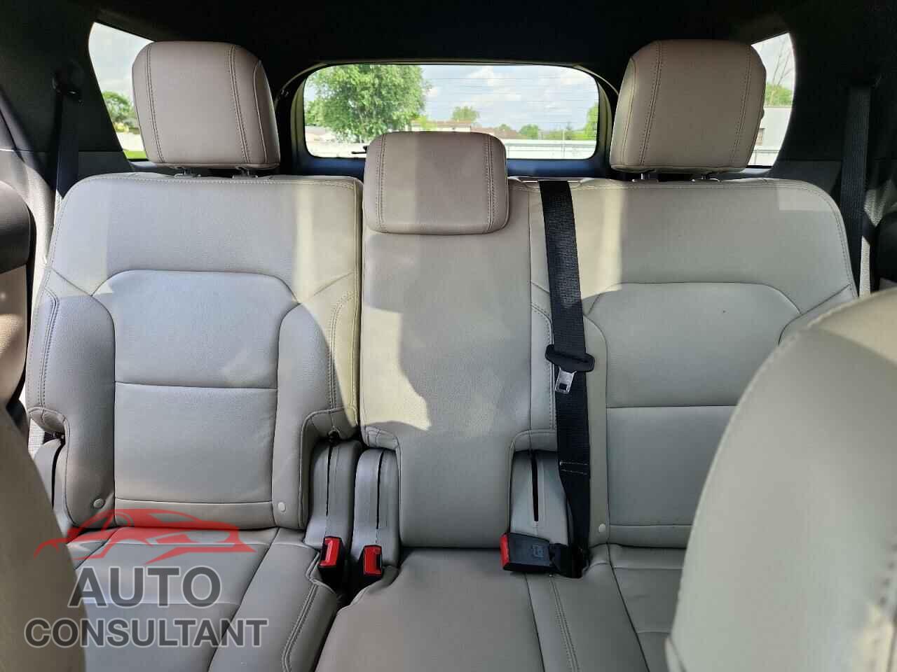 FORD EXPLORER 2018 - 1FM5K8D80JGB93799