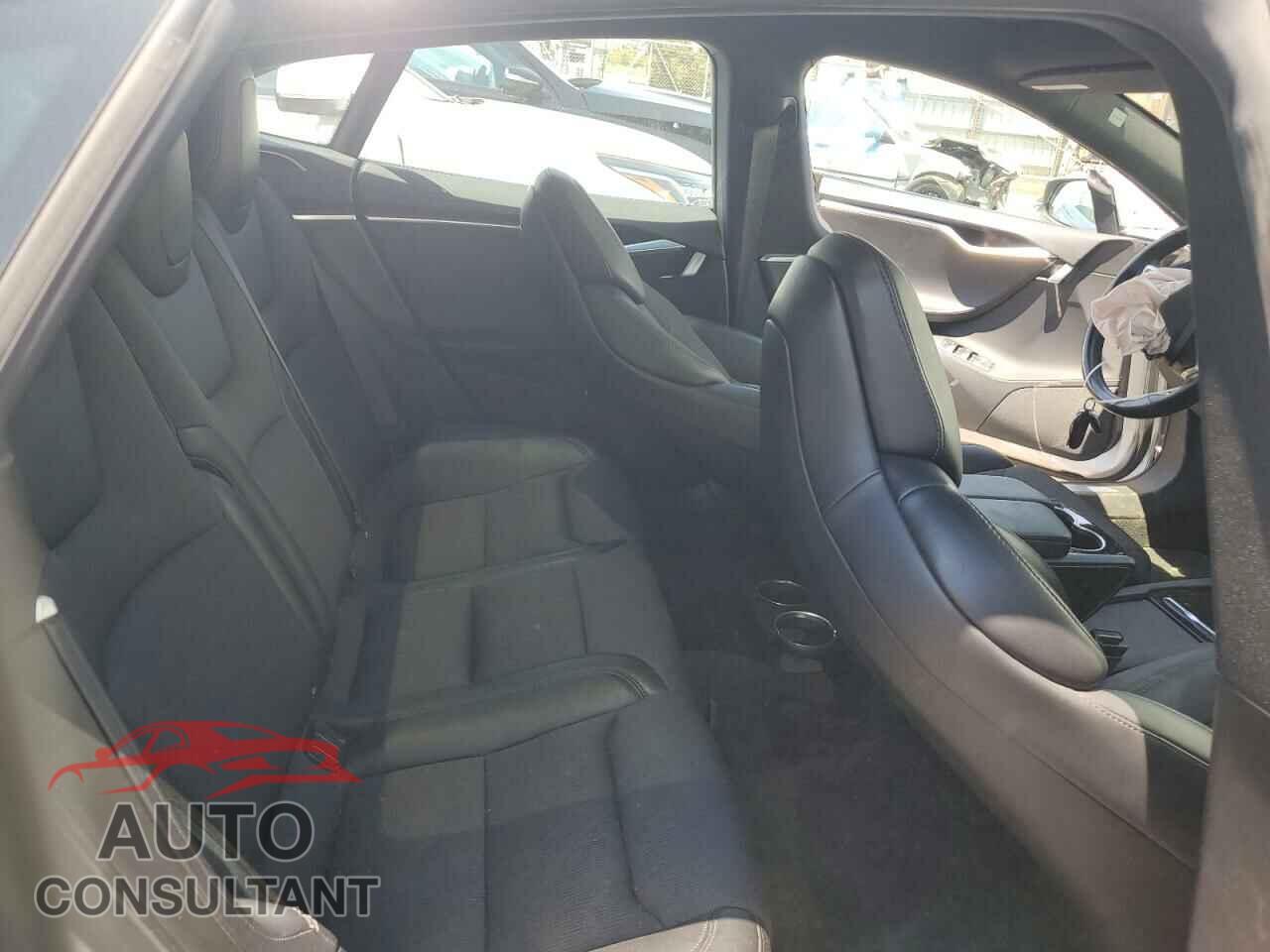 TESLA MODEL S 2018 - 5YJSA1E24JF249748