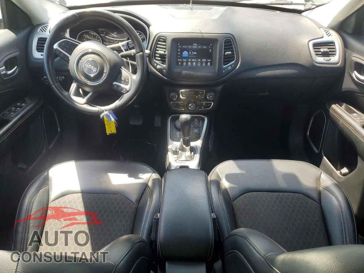 JEEP COMPASS 2020 - 3C4NJDBB4LT222010