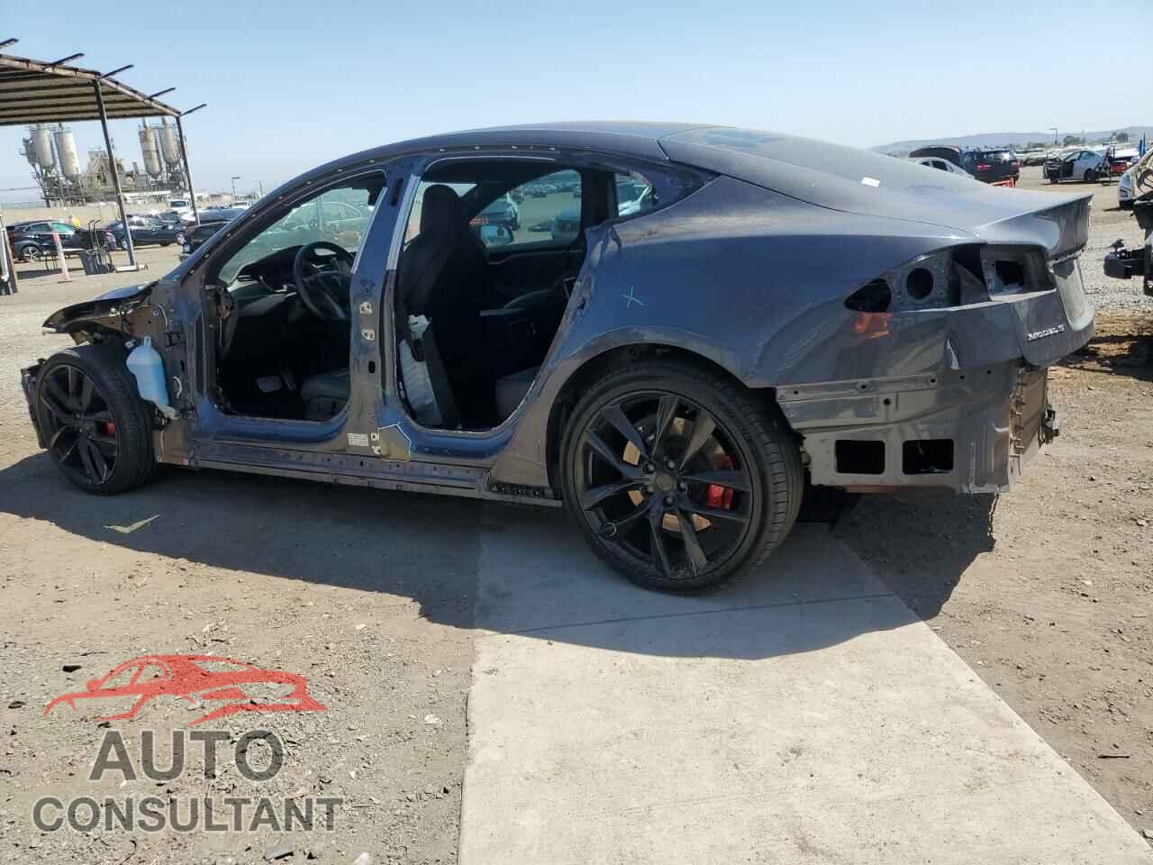 TESLA MODEL S 2018 - 5YJSA1E4XJF273666