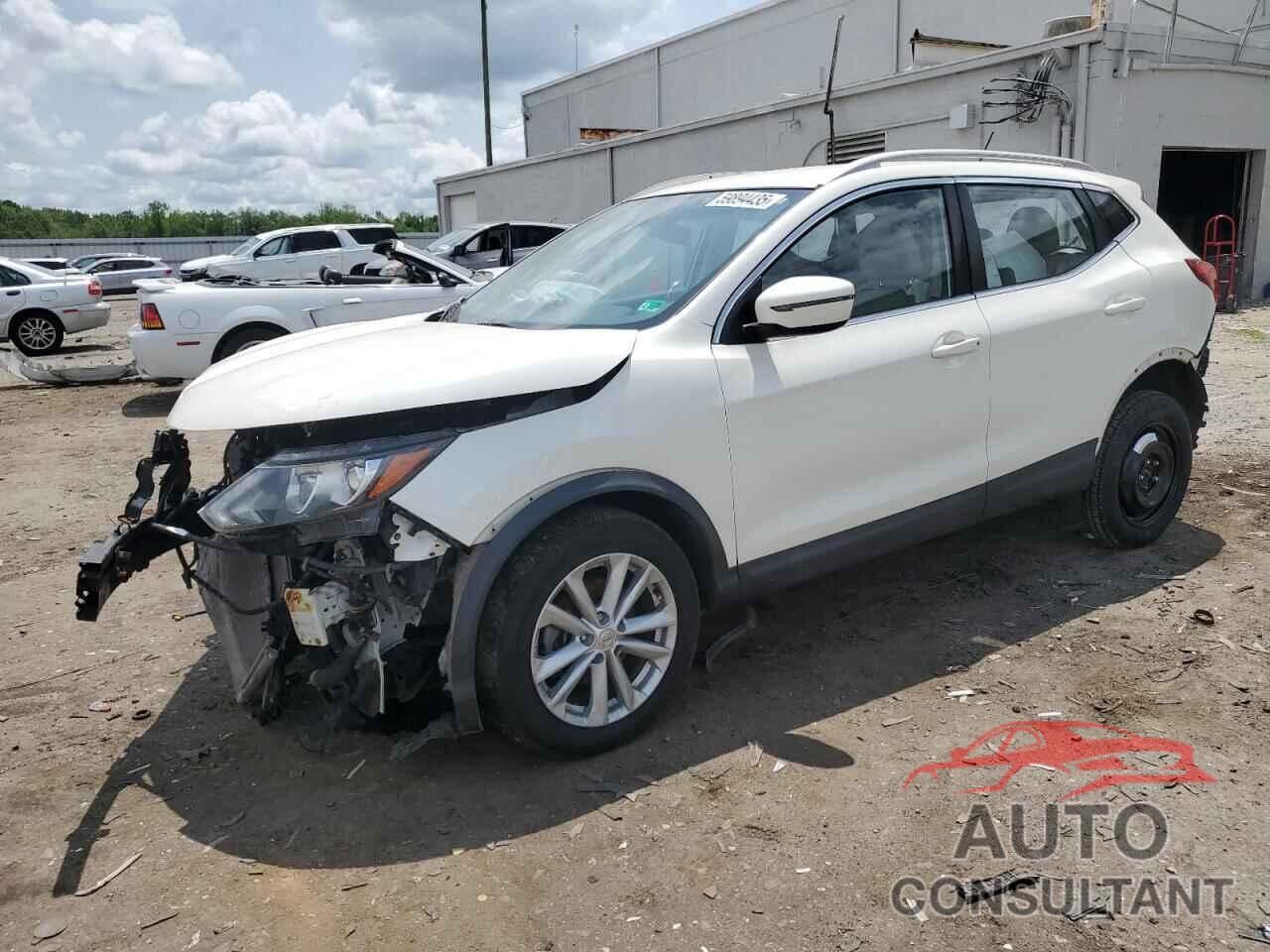NISSAN ROGUE 2018 - JN1BJ1CR5JW285253